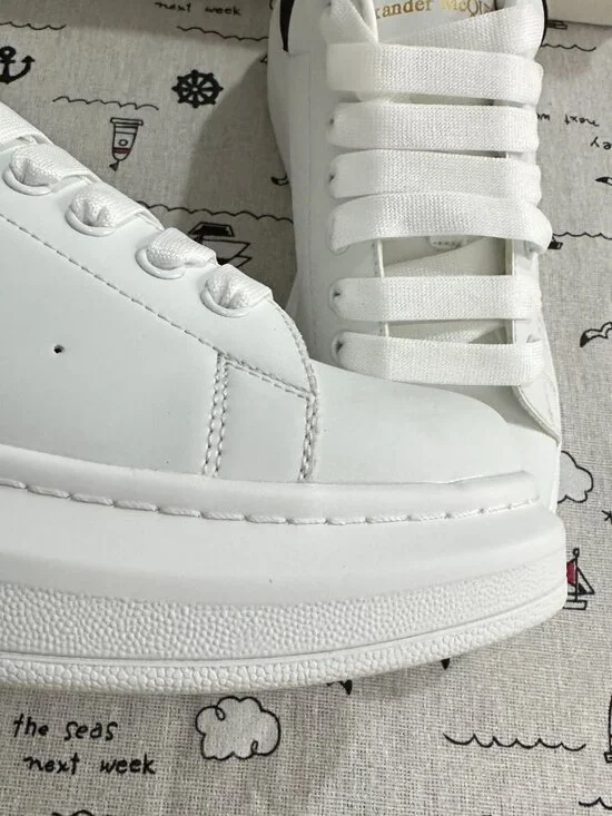 Alexander McQueen Classic Platform White Sneakers - Picture 4 of 12